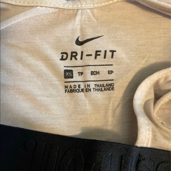 Nike Tank Top - Picture 4 of 4